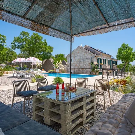 Lugareva With 52 Sqm Private Pool, 4 Bedrooms, 4 Bathrooms, Summer Kitchen, Traditional Environment, Playground Villa Makarska