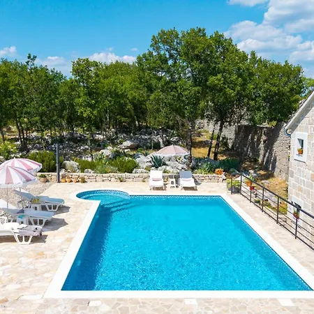 Villa Lugareva With 52 Sqm Private Pool, 4 Bedrooms, 4 Bathrooms, Summer Kitchen, Traditional Environment, Playground Makarska